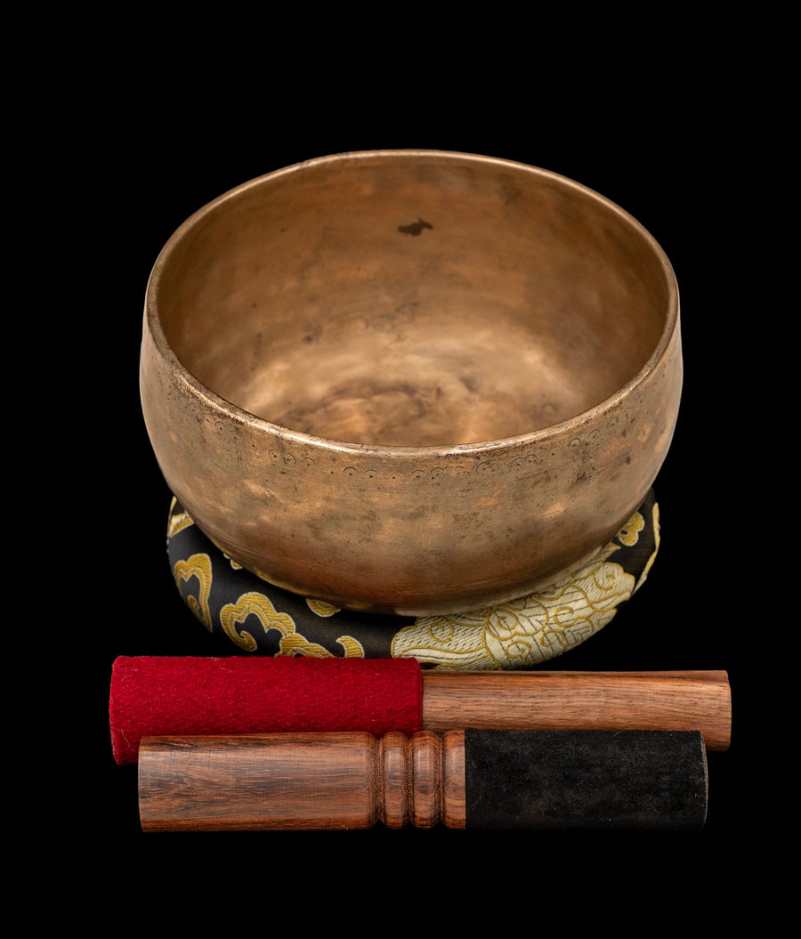 Antique, Special Thick, Void Thadobati Singing Bowl A#3 234Hz 7" A16136