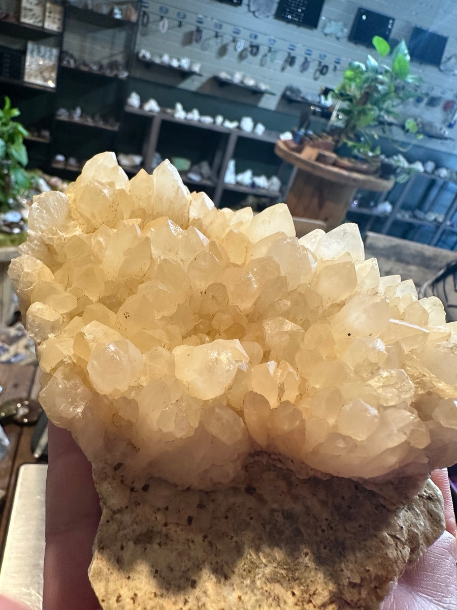 Natural honey calcite crystal cluster, 32.6 oz — view 1