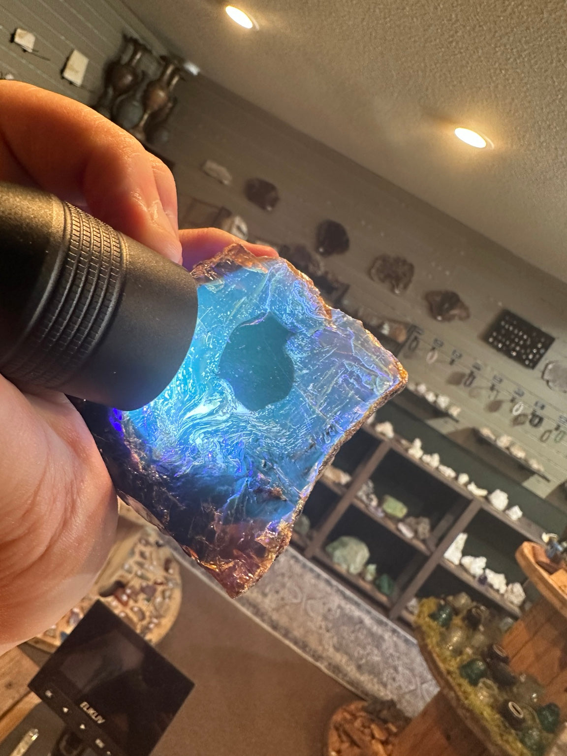 Natural Sumatran blue fluorescent amber specimen, 195.6 g — view 7