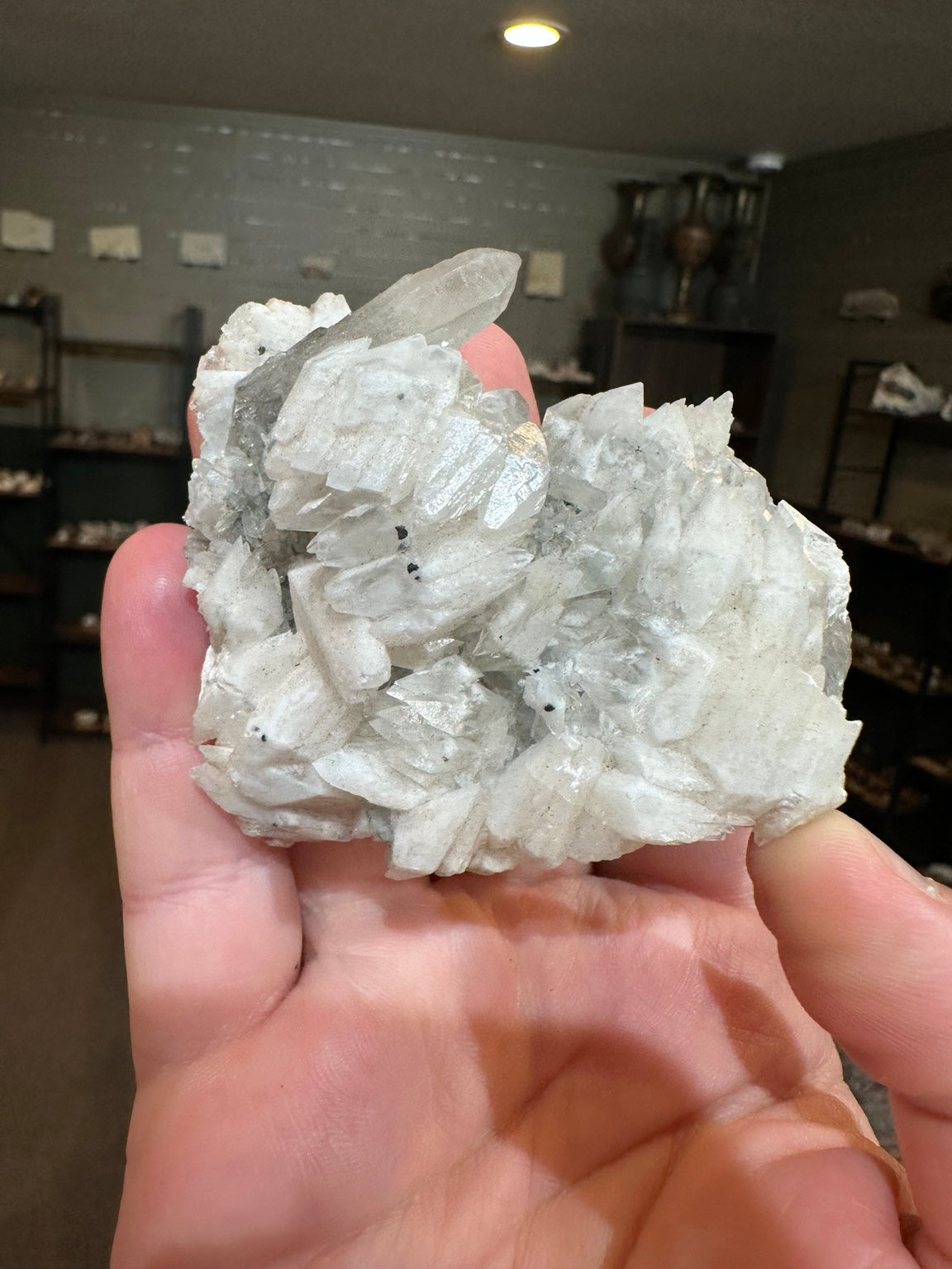 Nevada quartz calcite cluster 6.1 oz cabinet specimen full view