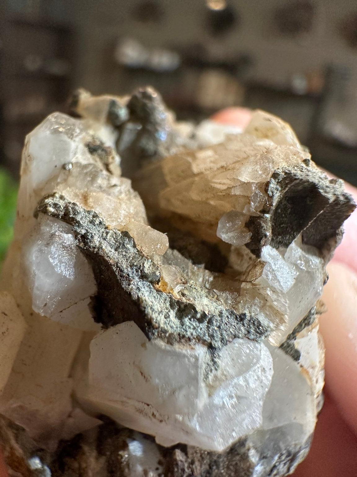 Nevada calcite crystal cluster metallic matrix close-up, 2.0 oz