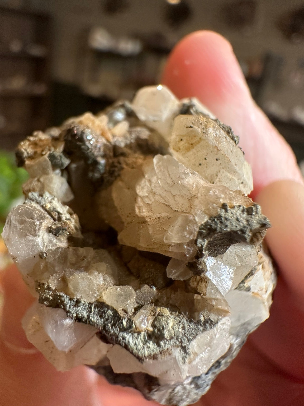 Nevada calcite crystal cluster cavity view, 2.0 oz