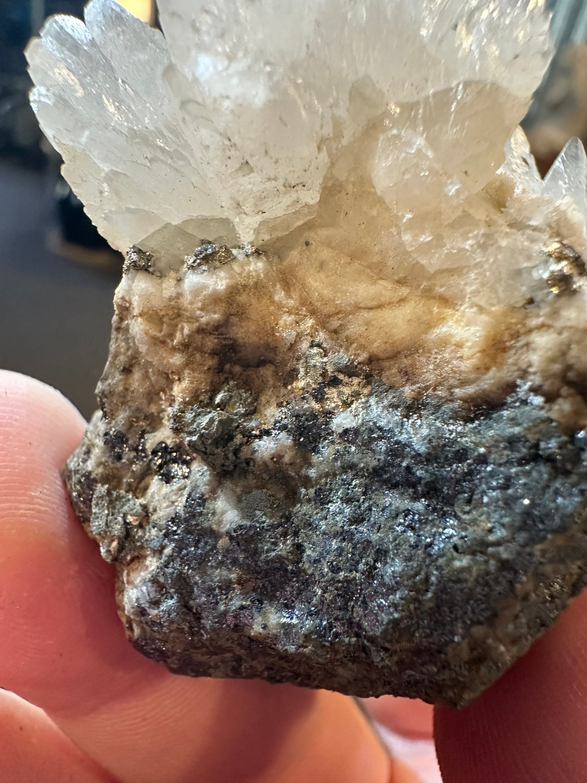 Nevada dogtooth calcite with pyrite 4.5 oz photograph 7