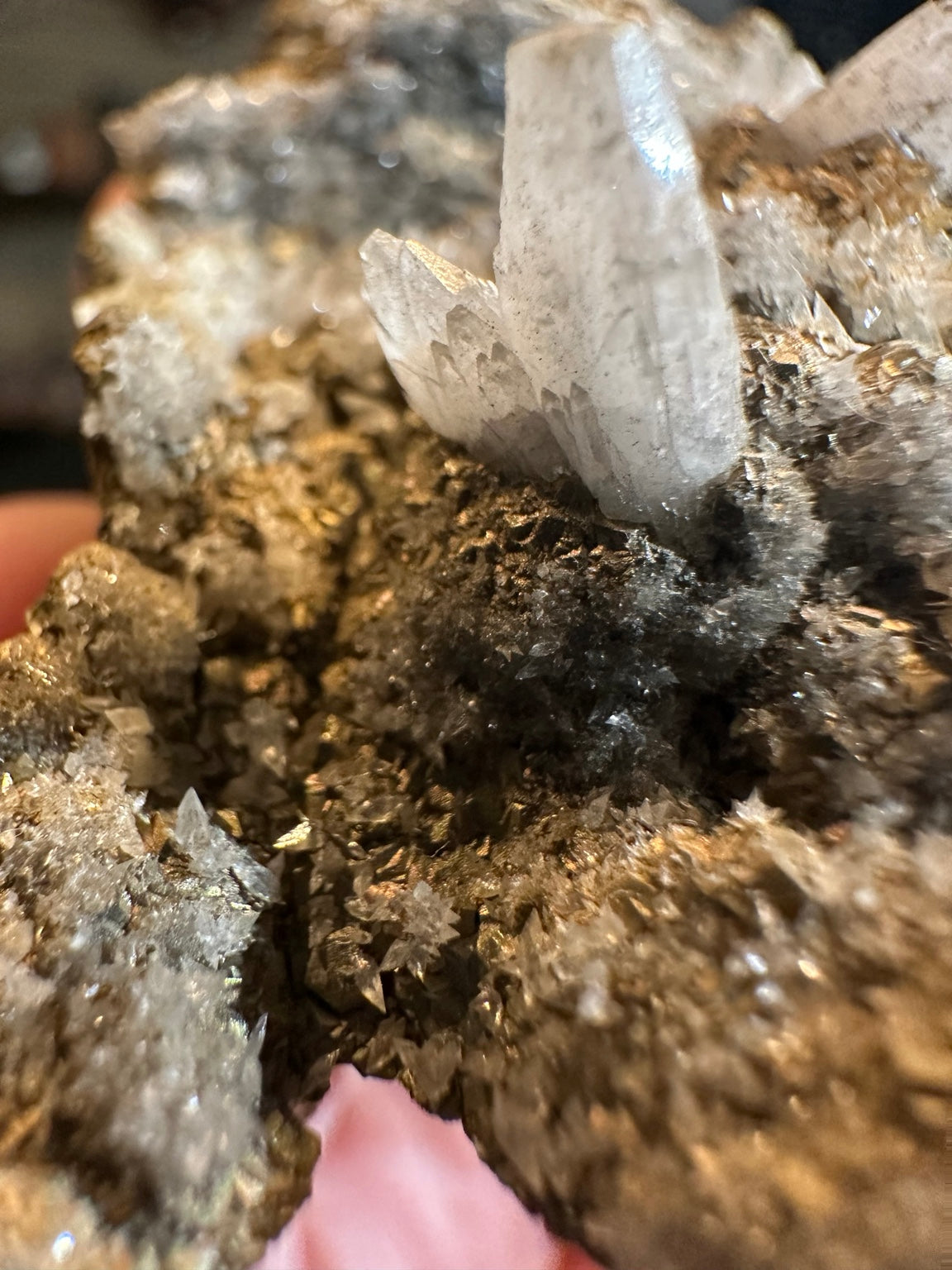 Nevada botryoidal pyrite and white crystal association, collector specimen, view 7